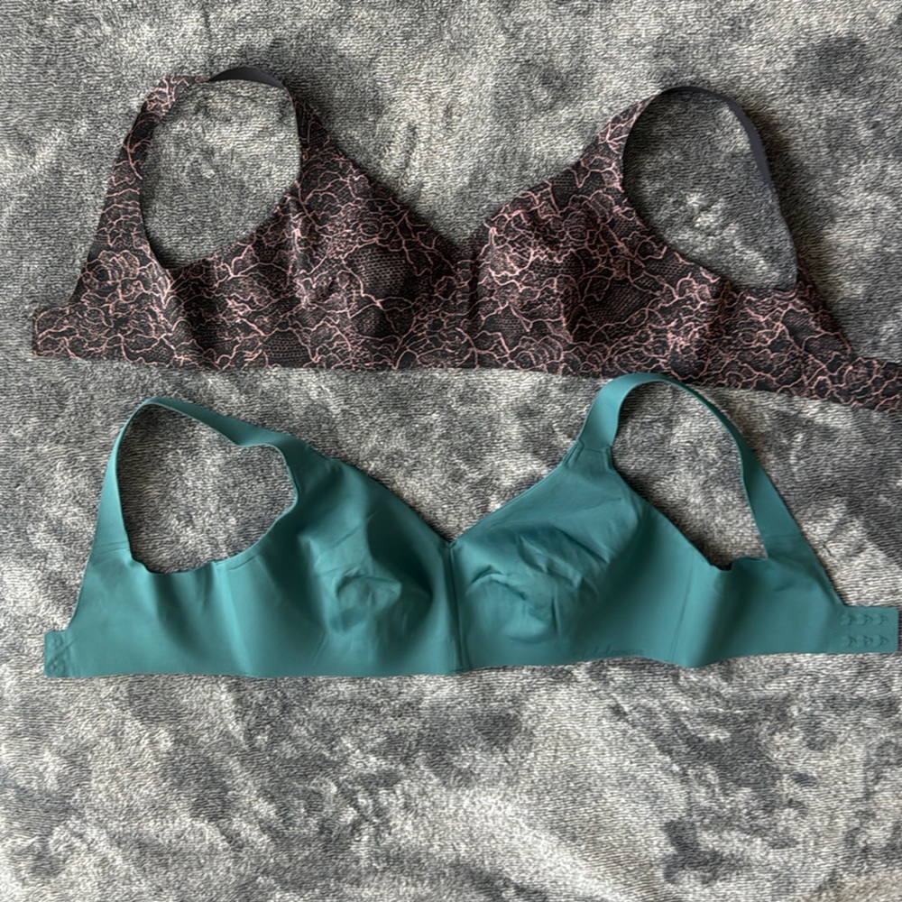lululemon athletica Black and Teal Like Nothing Bras